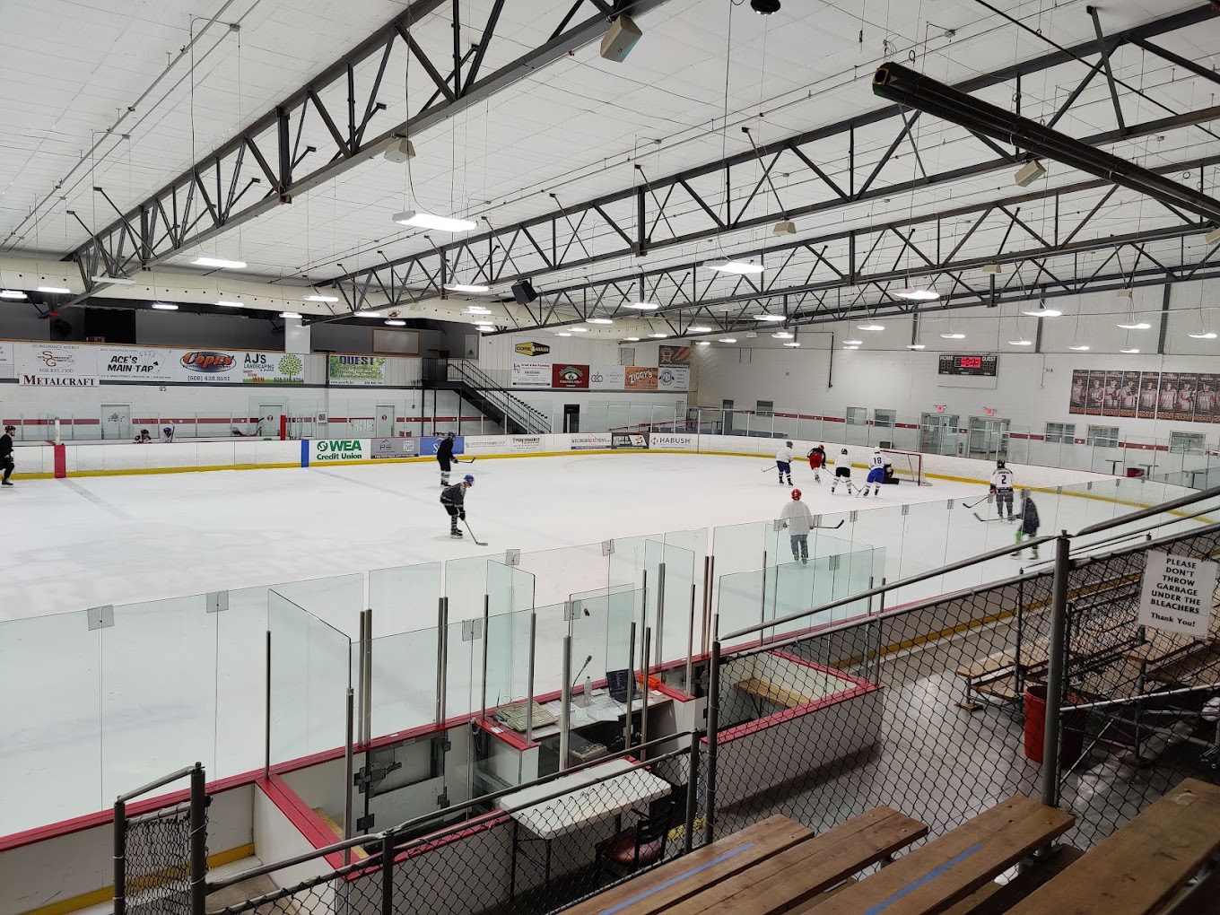 Oregon Ice Arena photo 1 of 1